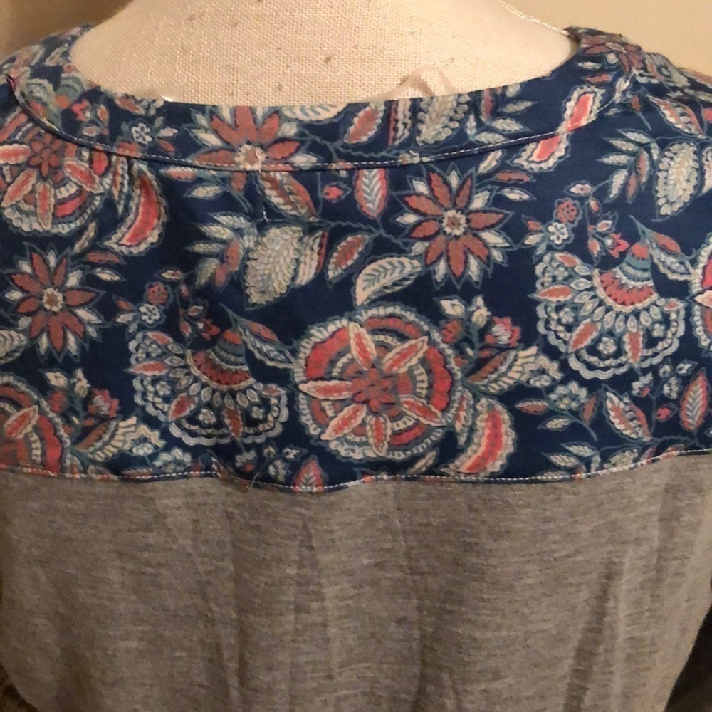 One World multi colored/patterned tunic with yoke, med - Picture 5 of 12
